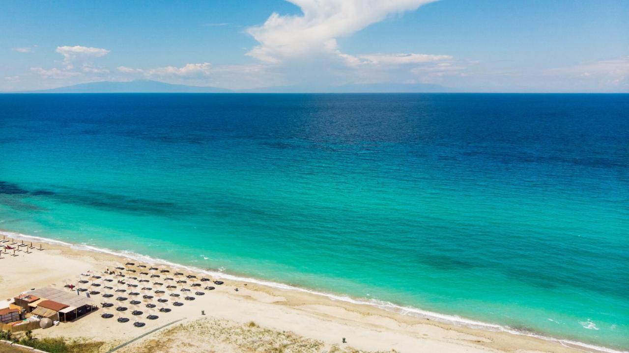 Soleado Beachfront Villa Skála Foúrkas Extérieur photo